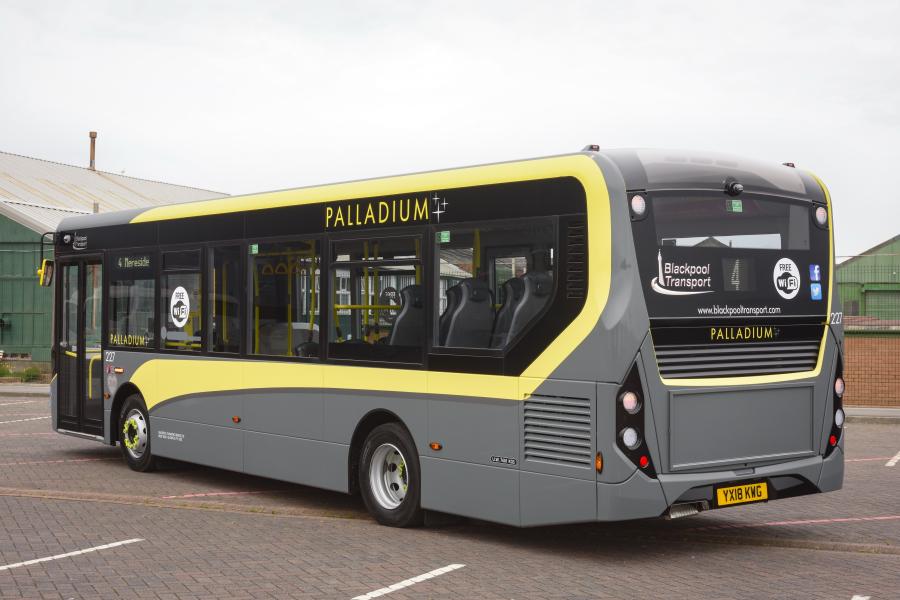  Alexander Dennis Enviro200 2015 года  (фото 31 из 39)